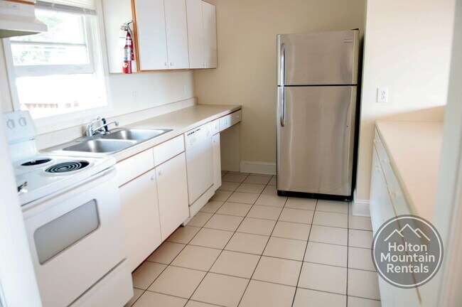 Photo - Kensington Meadows - Semi View Downstairs Townhome