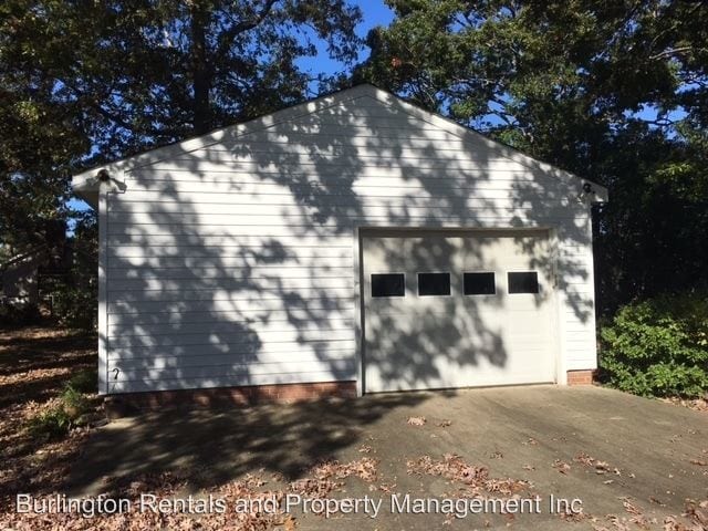 Building Photo - 238 S Gurney St