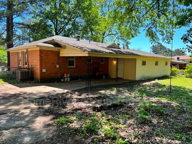 Foto del edificio - 3165 Raleigh Millington Rd