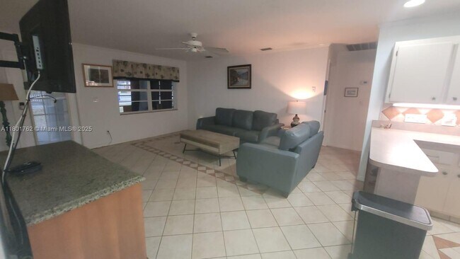 Foto del edificio - 1624 NE Orion St