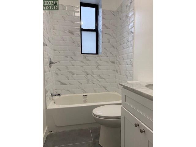 Foto del edificio - 859 42nd St