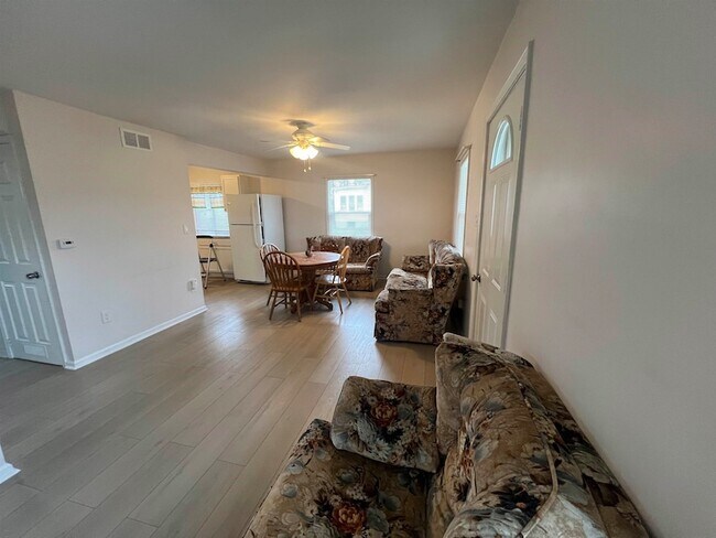 Foto del edificio - 17366 Tennyson St