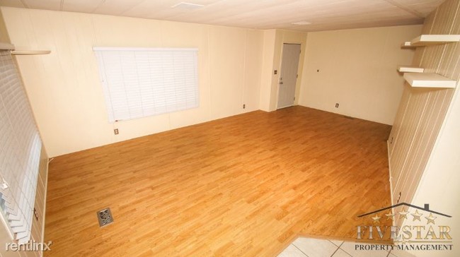 Foto del edificio - 3 br, 2 bath Mobile Home - 2509 Carlita Court