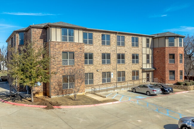 Building Photo - City Place Apartments