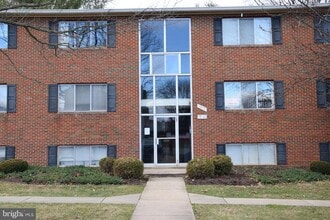 Building Photo - 3872 Shadywood Dr