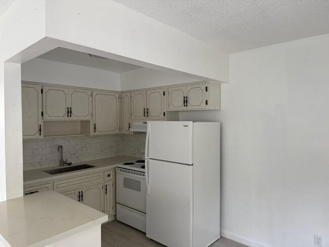 Foto del edificio - 622 NE 14th Ave