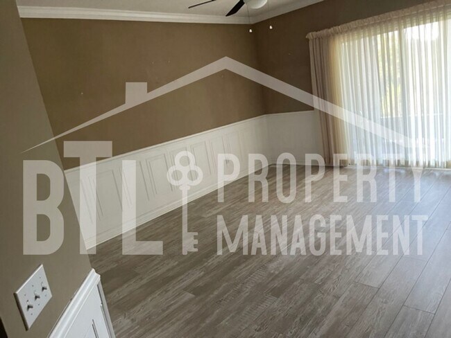 Foto del edificio - Luxurious 2 Bedroom Condo