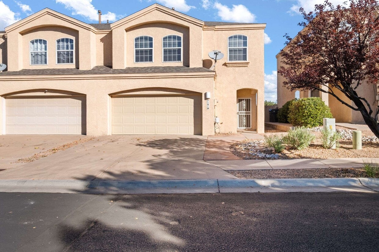 Foto principal - 7101 Natalie Janae Ln NE