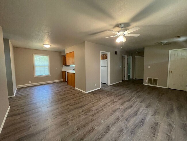 Foto del edificio - 111 Mint Ln