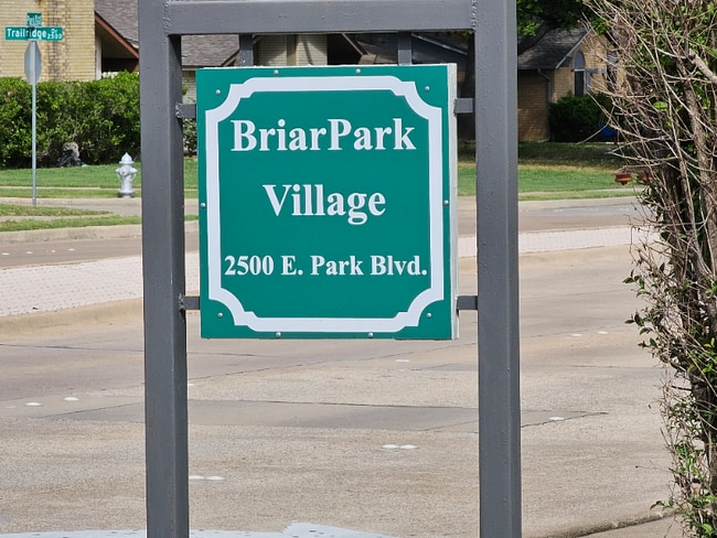 Photo - 2500 E Park Blvd Apartment