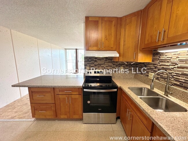 Foto del edificio - 95-2057-2057 Waikalani Pl