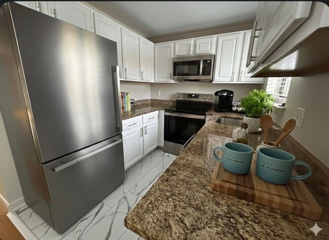 Foto del edificio - 94 Charles River Rd