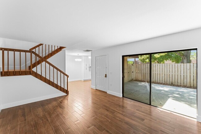 Foto del edificio - 1204 12th Ln