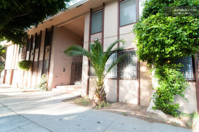 outside - 640 Elm