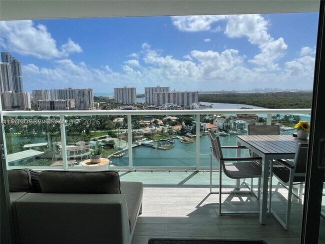 Foto del edificio - 400 Sunny Isles Blvd