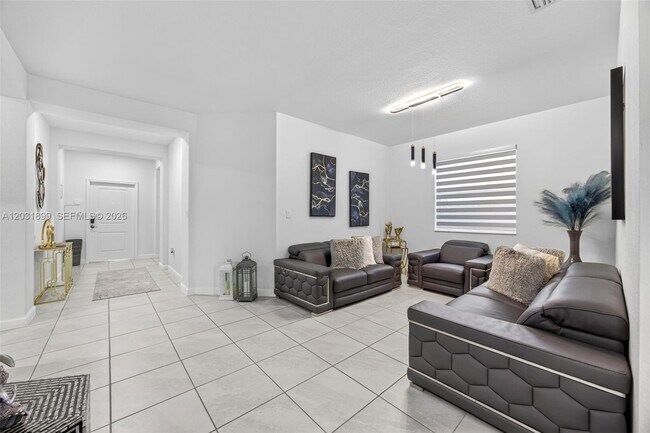 Foto del edificio - 21363 SW 127th Ct
