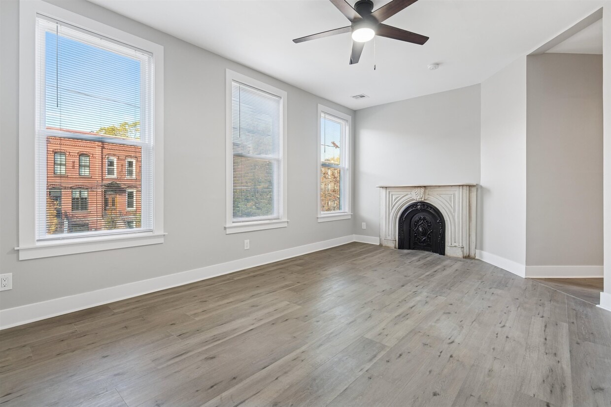 Foto principal - 324 Pacific Ave