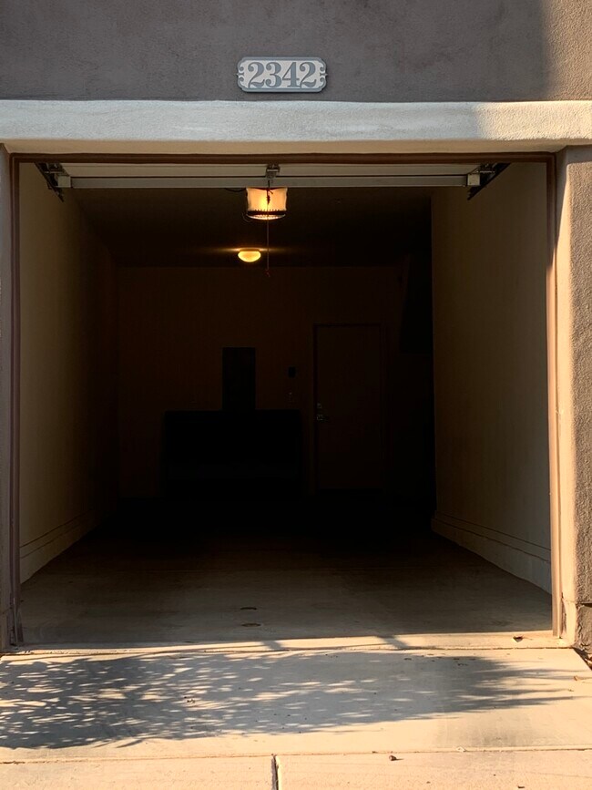 Foto del edificio - 2342 E Hidalgo Ave