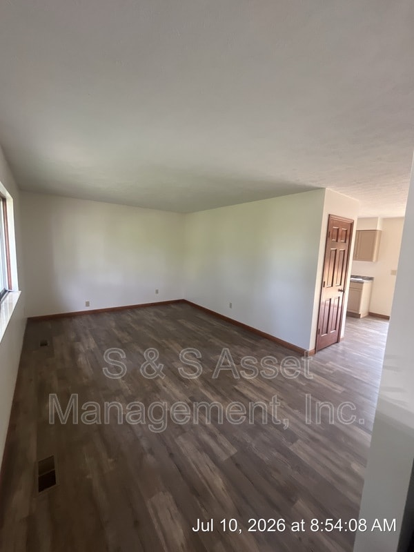 Foto del edificio - 8586 Old M 78