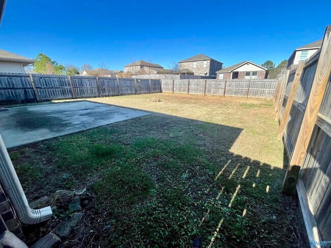 Foto del edificio - 28081 Chasebrook Dr