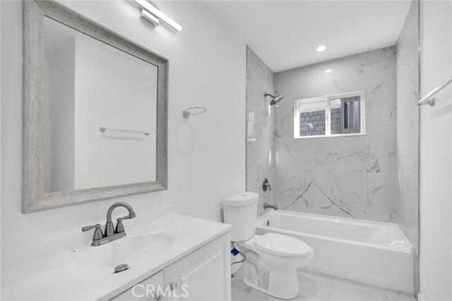 Foto del edificio - 13018 Valleyheart Dr