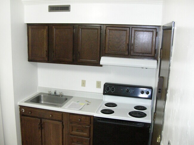 Building Photo - 3515 Pheasant Ln