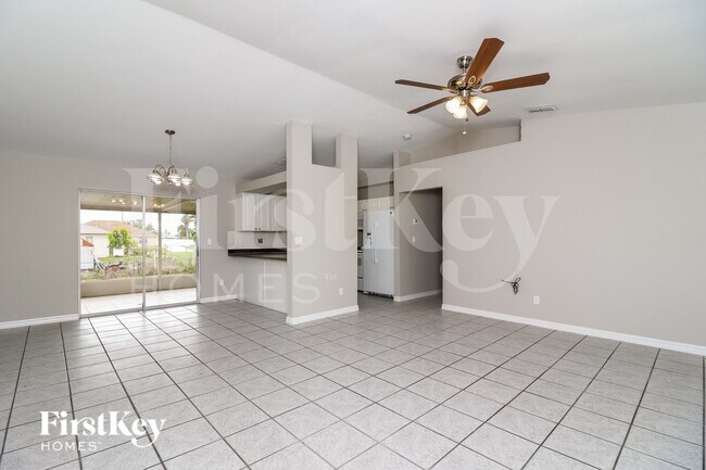 Foto del edificio - 222 NW 28th Ct