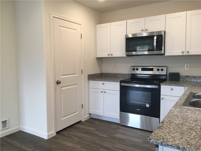 Building Photo - 2398 Granite Cir