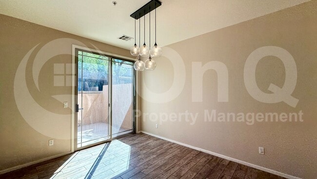 Building Photo - 1225 N 36th St