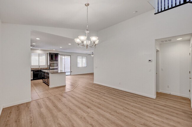 Building Photo - Lantern Gardens