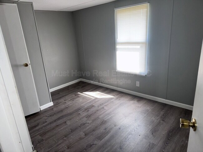 Building Photo - 4200 S Caldwell Mobile Home Park
