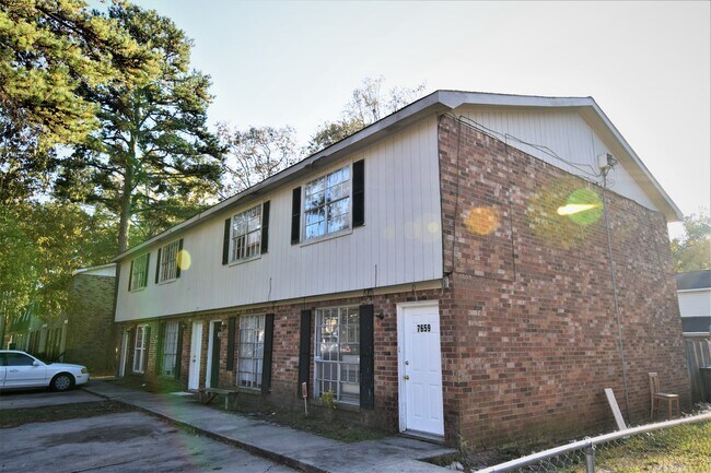 Foto del edificio - 7653 Hunters Ridge Ln