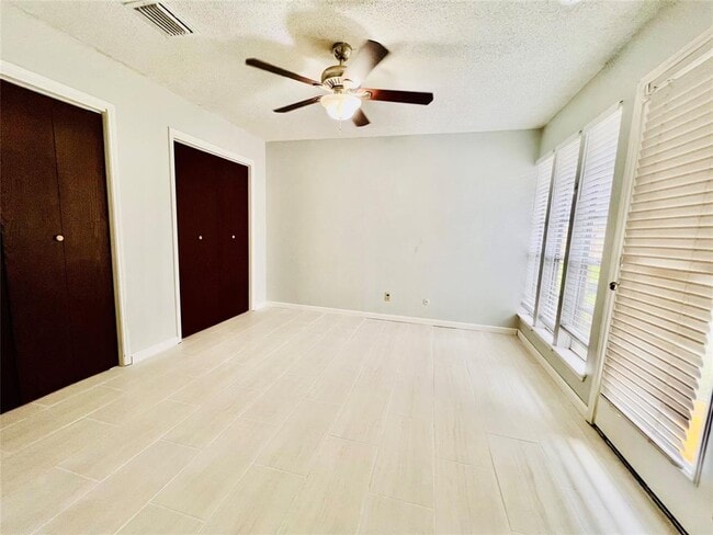 Building Photo - 830 Richvale Ln