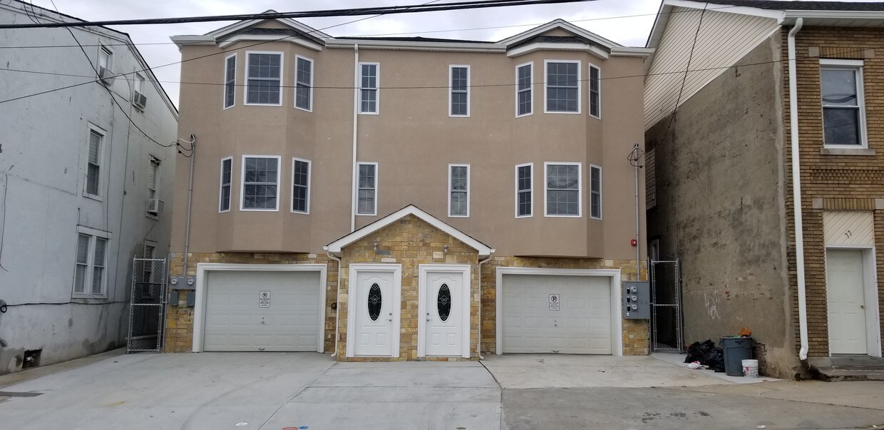 Foto principal - 73 Jersey St