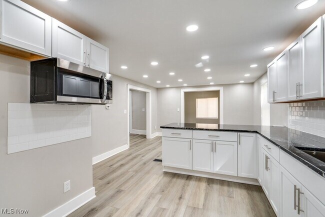 Foto del edificio - 920 Bloomfield Ave