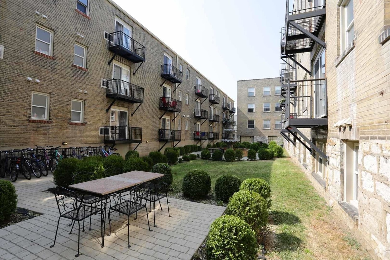 Primary Photo - Gallery Central West End