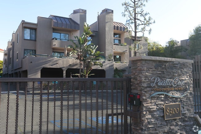 Building Photo - Pacific Cove