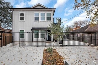 Building Photo - 3625 Lydia St