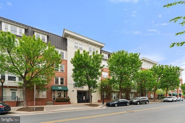 Foto del edificio - 2665 Prosperity Ave