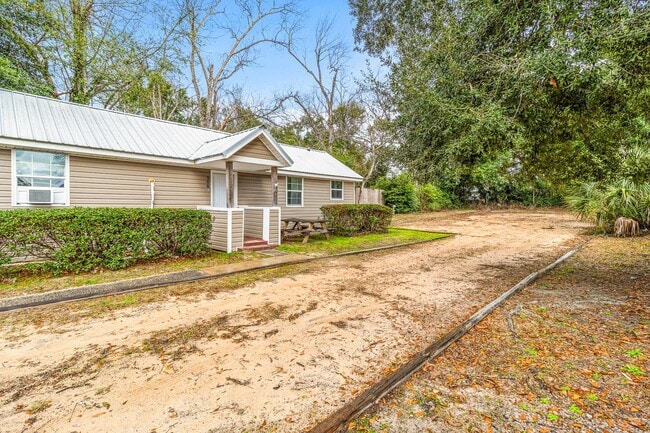 Building Photo - 908 N 57th Ave