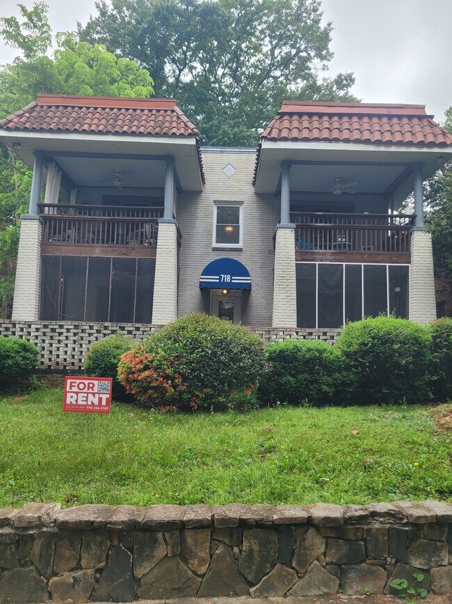 Building Photo - 718 Argonne Ave NE