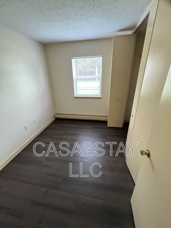 Foto del edificio - 2100 St Johns Pl