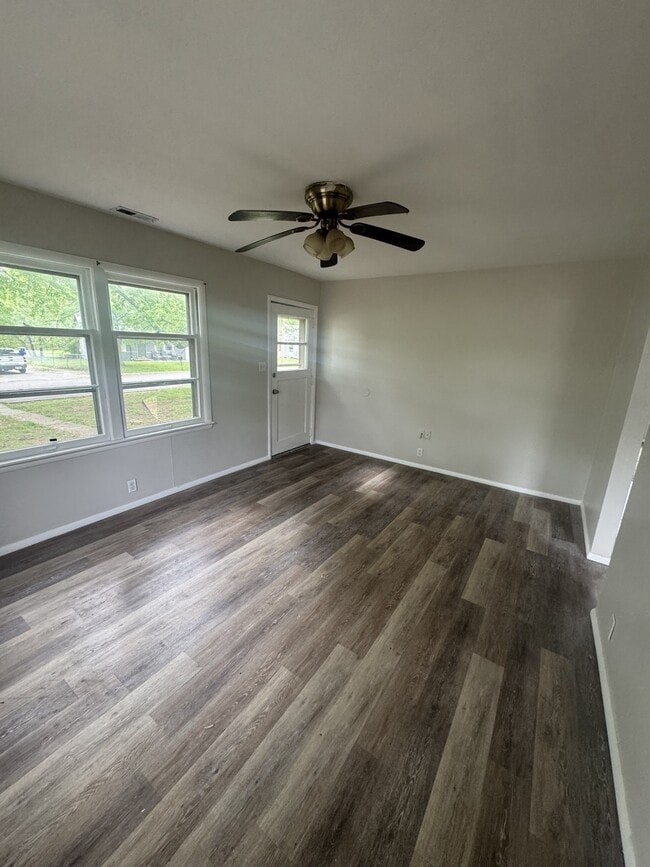 Foto del edificio - 3401 SE Ohio Ave