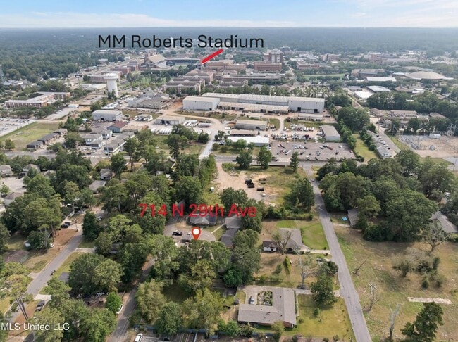 Building Photo - 714 N 29th Ave