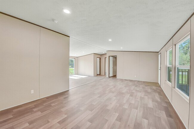 Building Photo - 25150 Faraway Ln