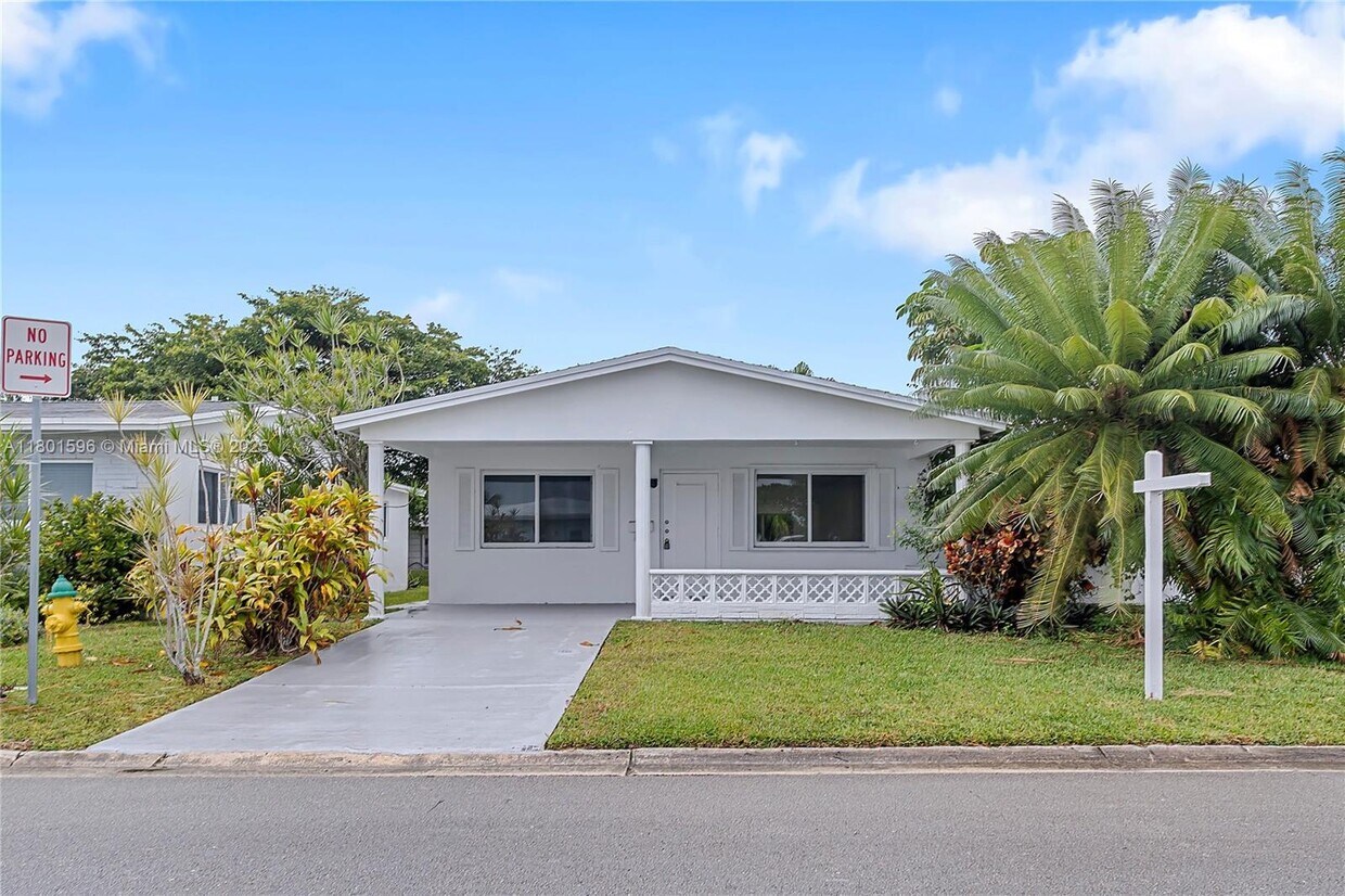 Primary Photo - 6675 NW 15th St