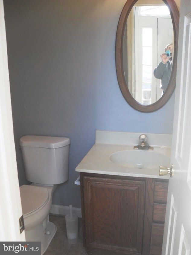 Primary Photo - 25 Drumcastle Ct