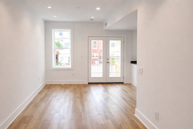 Photo - 727 Quebec Place NW Apartment