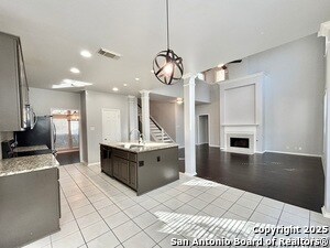 Foto del edificio - 1326 Delmont Ct