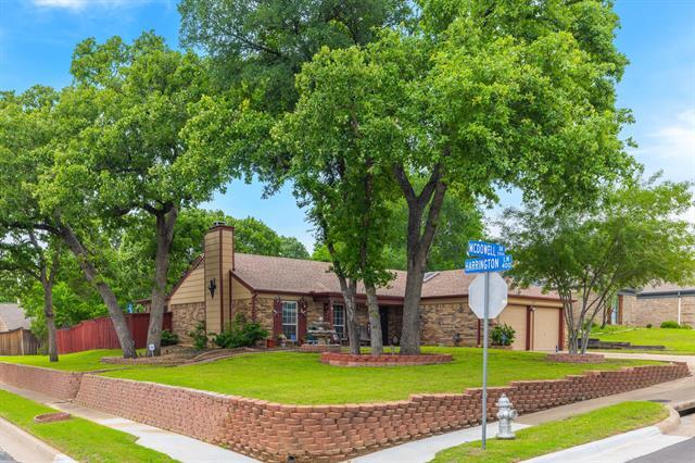 Building Photo - 2201 McDowell Dr
